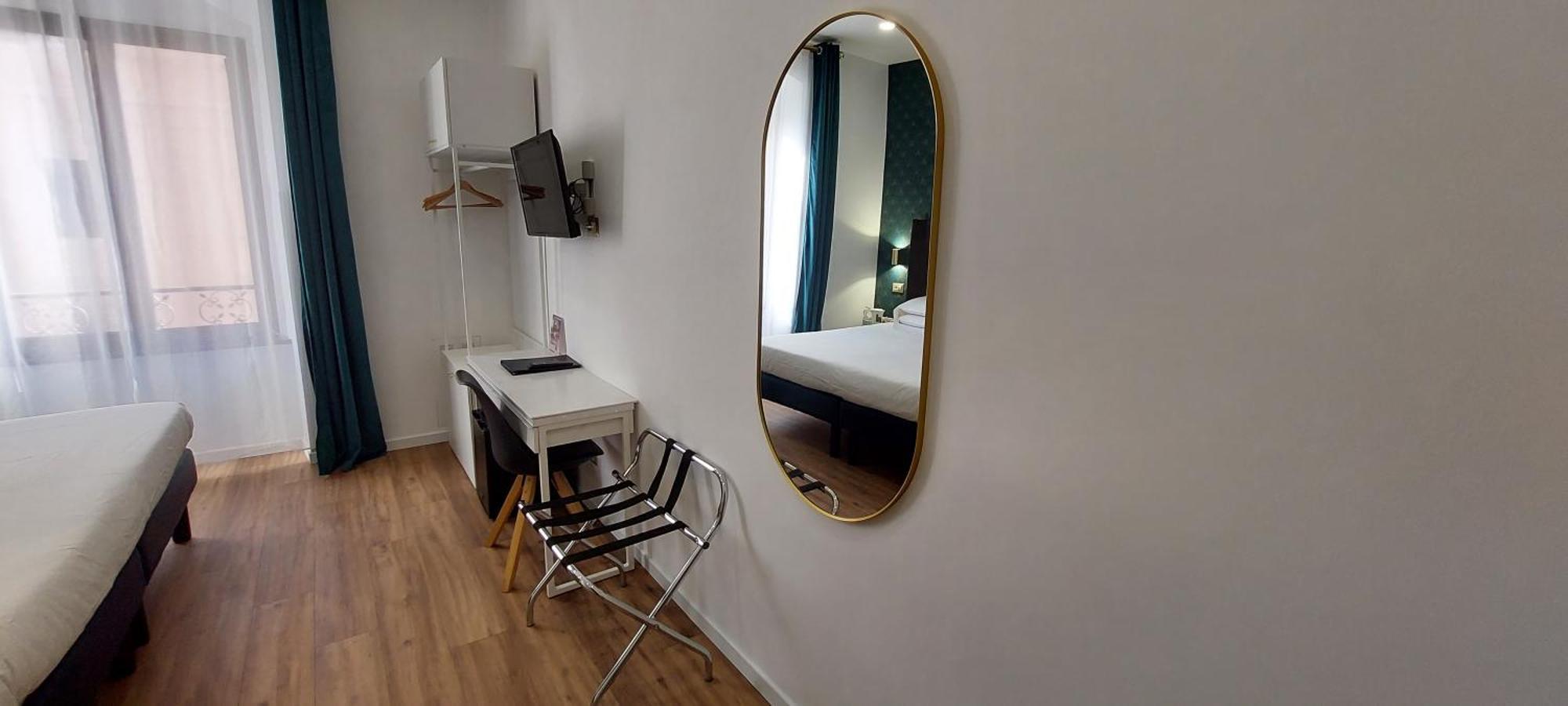 Amalia Suites By Remember Rome Room photo
